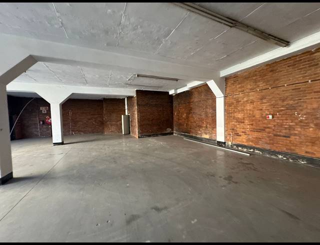 641M² WAREHOUSE TO LET IN WYNBERG